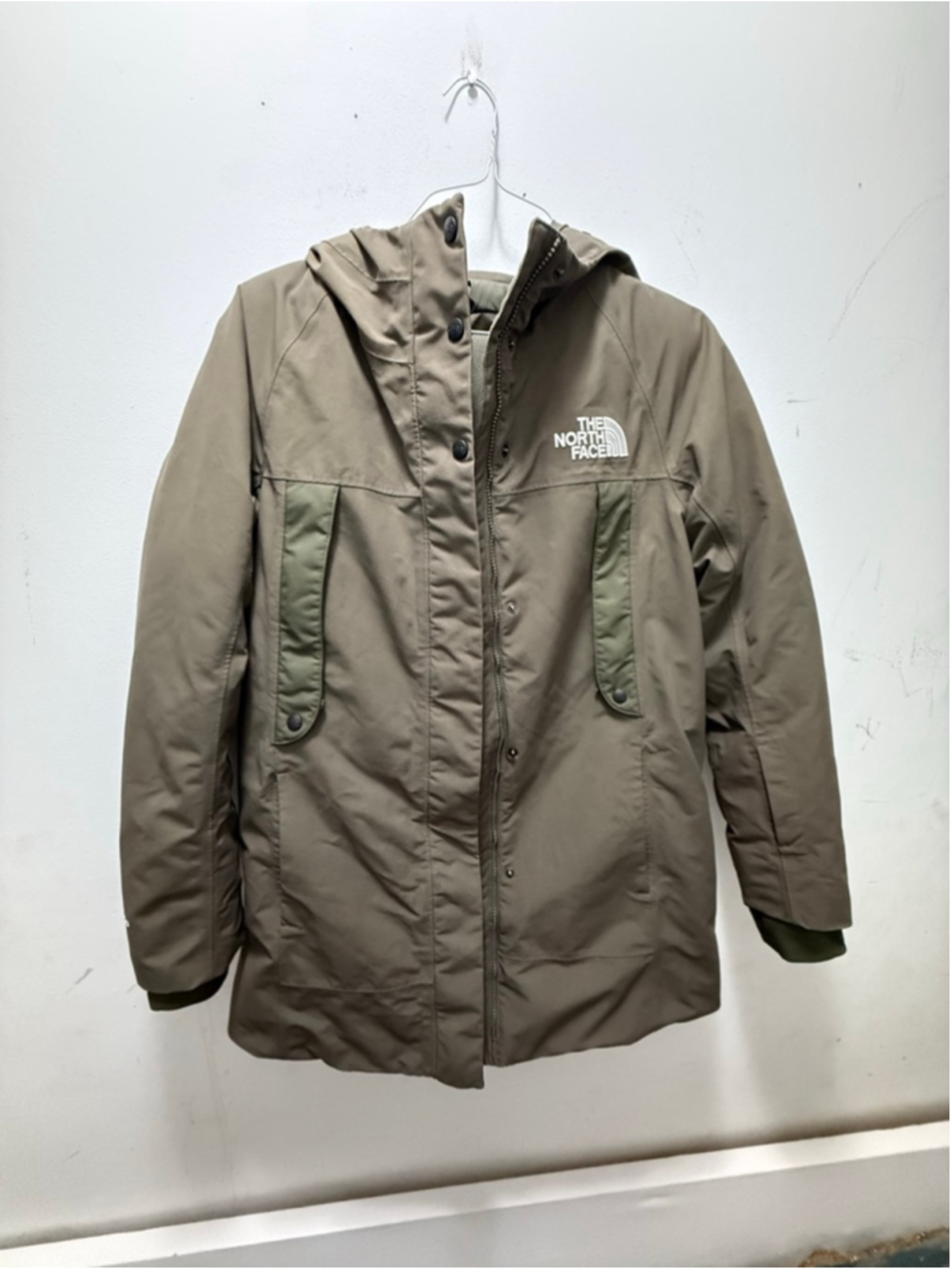 Women's The North Face Puffer Jacket M Olive Green